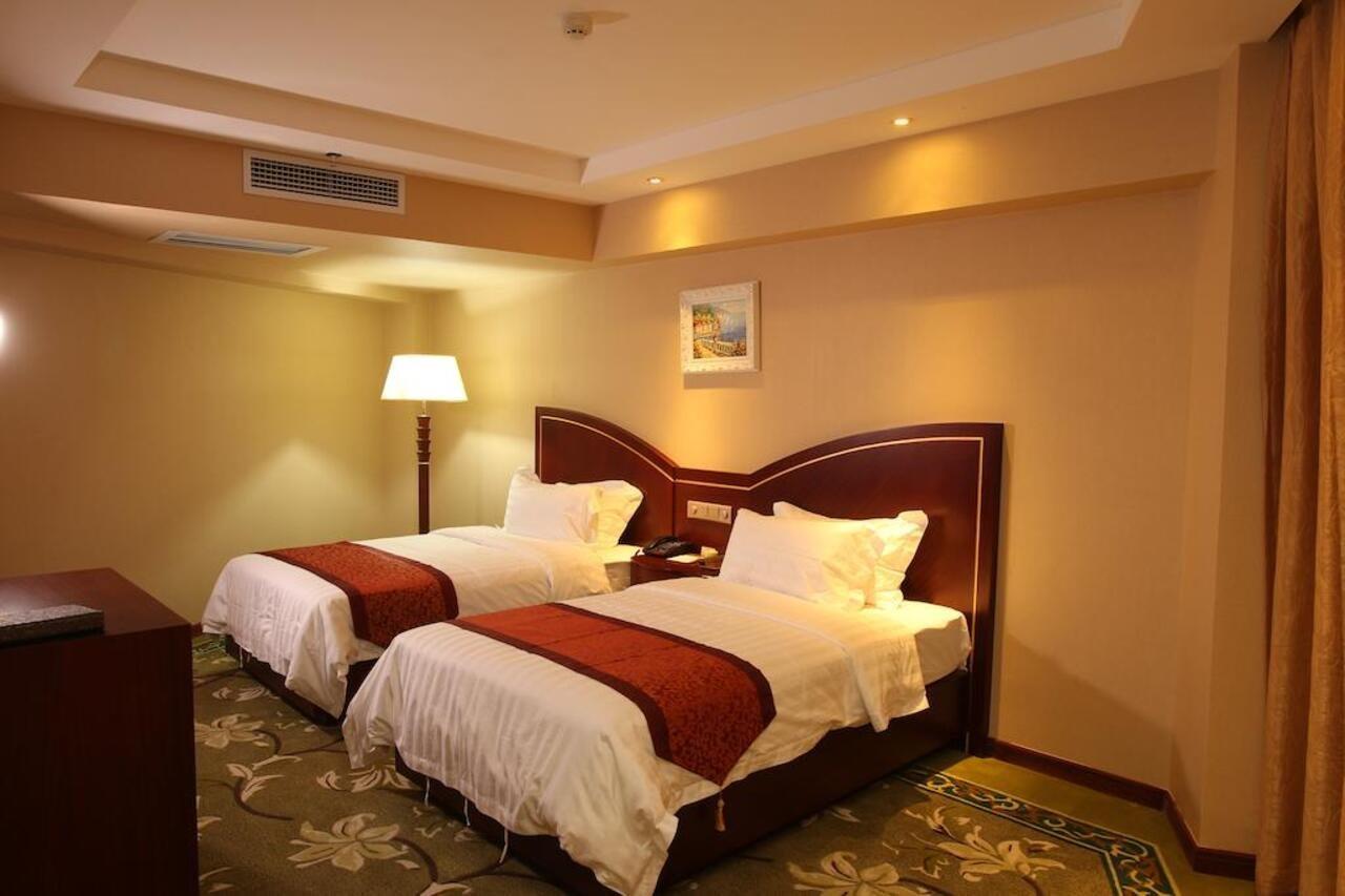 סניה Hawaii Hotel מראה חיצוני תמונה