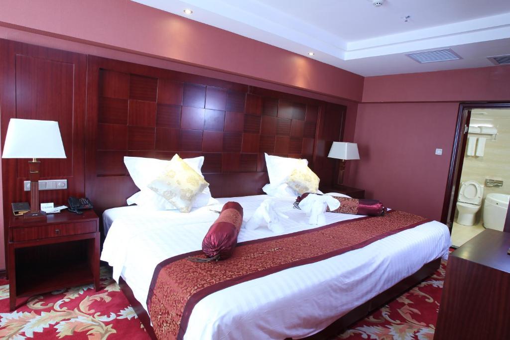 סניה Hawaii Hotel מראה חיצוני תמונה